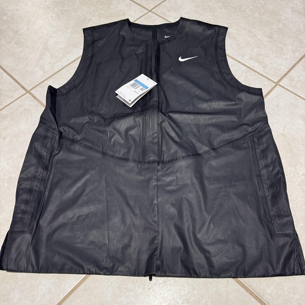 Nike Vest Mens Medium Black Storm-FIT ADV Golf Water Resistant Zip DX6075-010